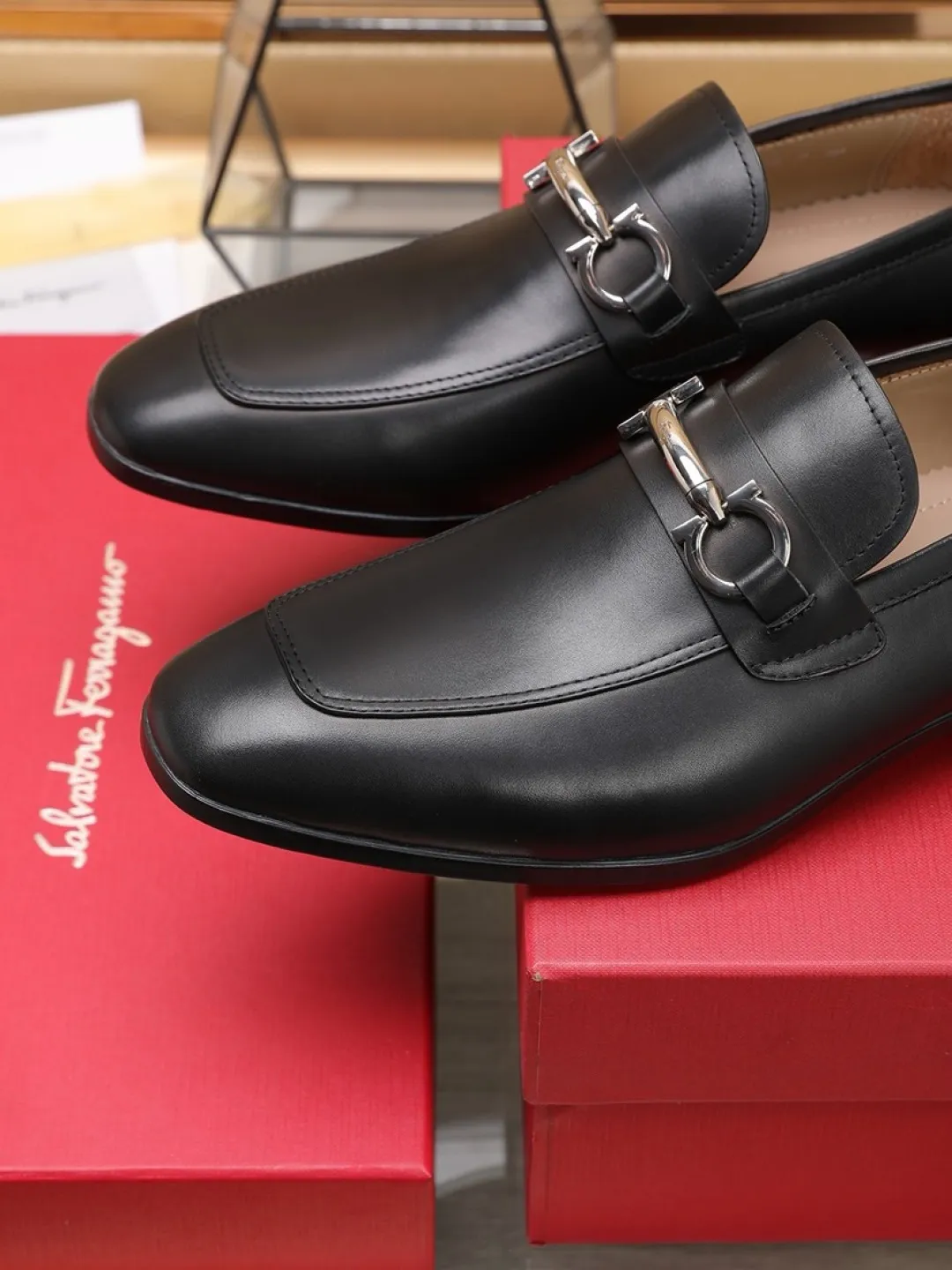 P620💰🔥《Ferragamo》👏Latest • High-end top brand luxury ~ purchasing agency, top quality ~. New fashionable business men's shoes🔜The uppers are made of original open-edge beaded cowhide➕cowhide·lining, with fine workmanship. The original stylish and soft combination wear-resistant and non-slip outsole is light and comfortable on the feet. The real thing looks better in real life. Size: 38/45
